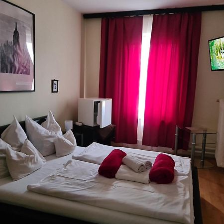 Hotel Oroszlan Szigetvár Extérieur photo