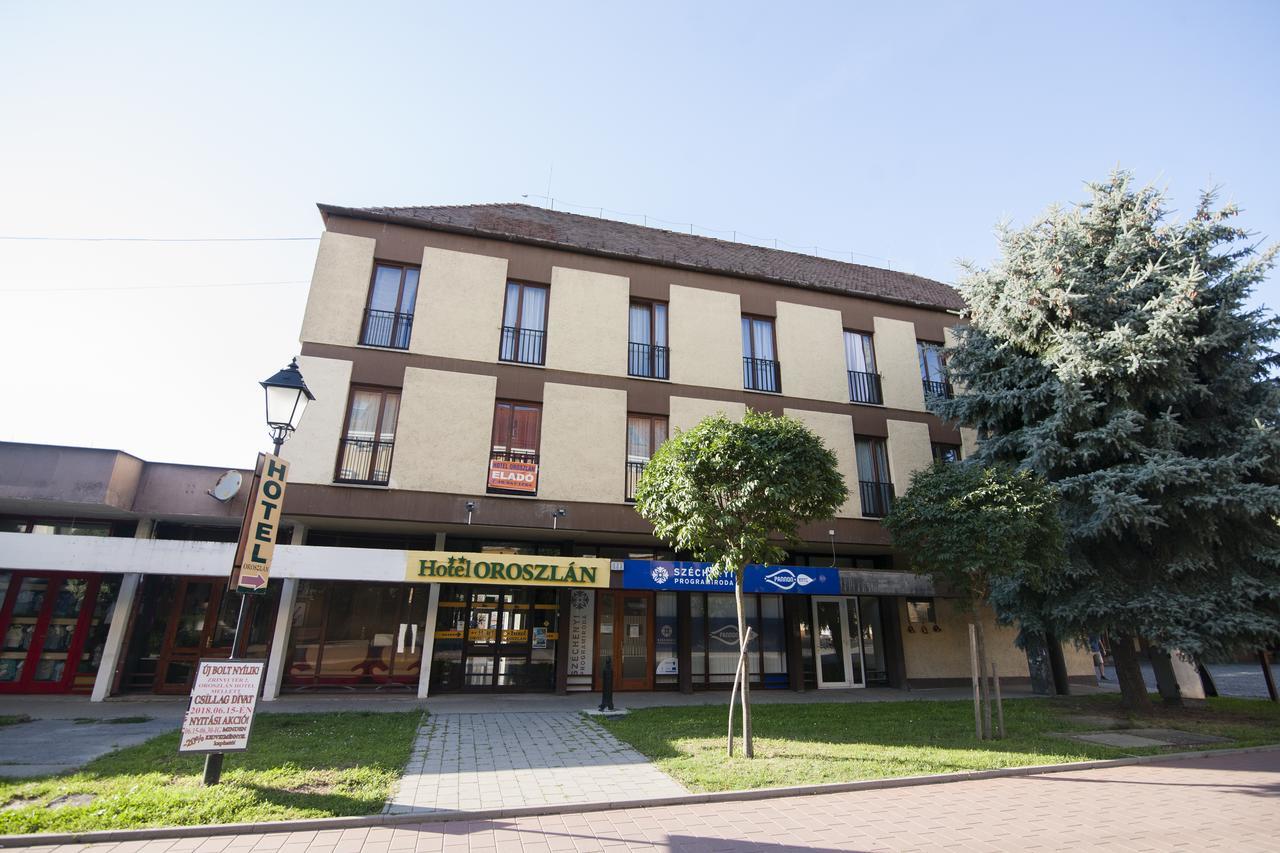 Hotel Oroszlan Szigetvár Extérieur photo